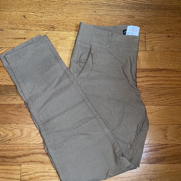 Woman - Picture 3 of 3